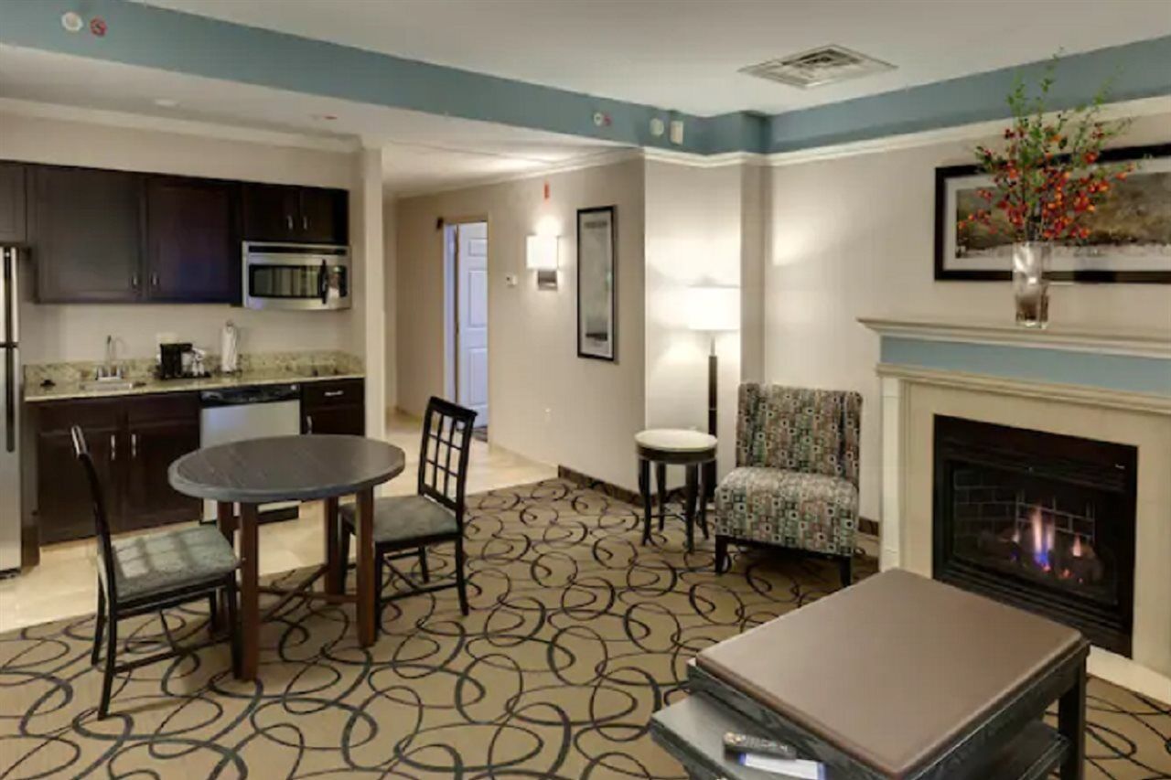 Hampton Inn&Suites Buffalo Exterior foto